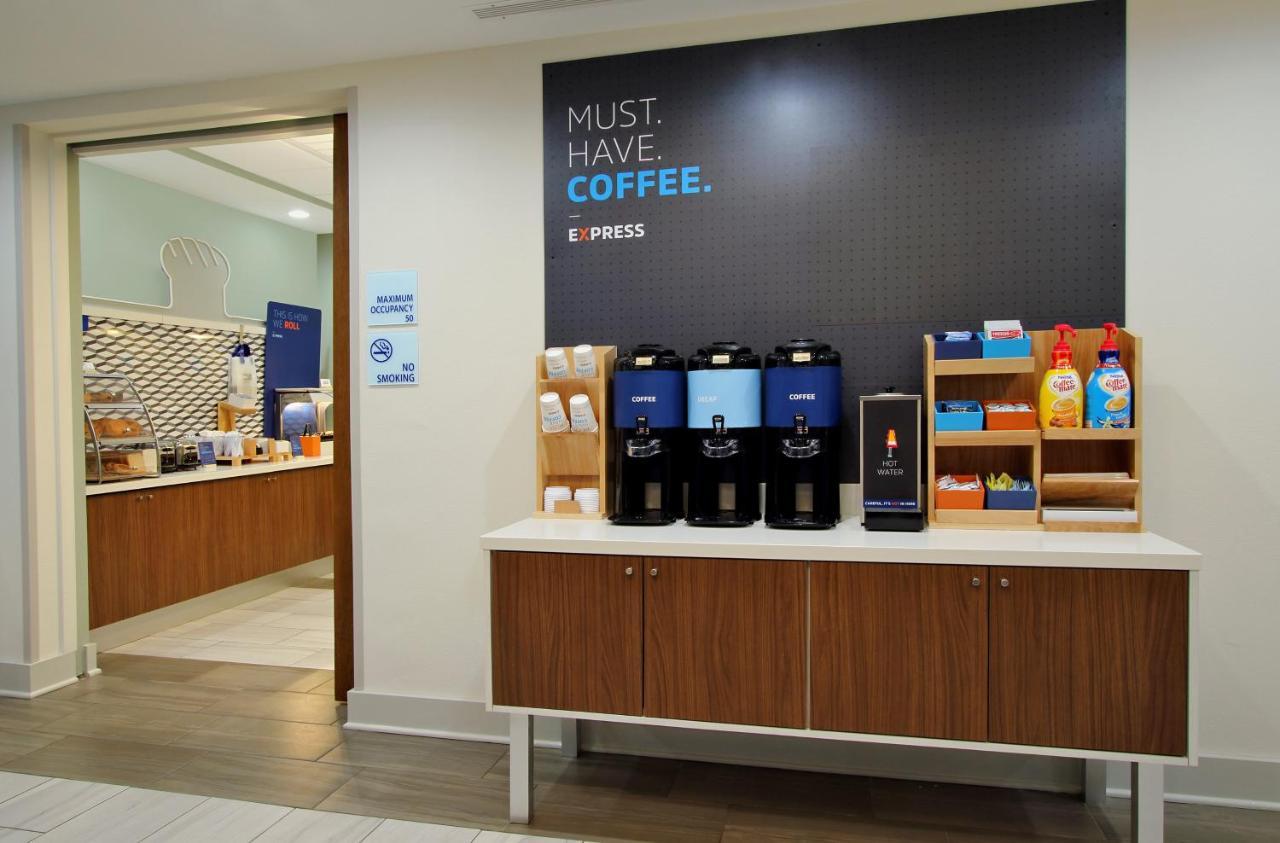 Holiday Inn Express & Suites Nevada By Ihg מראה חיצוני תמונה