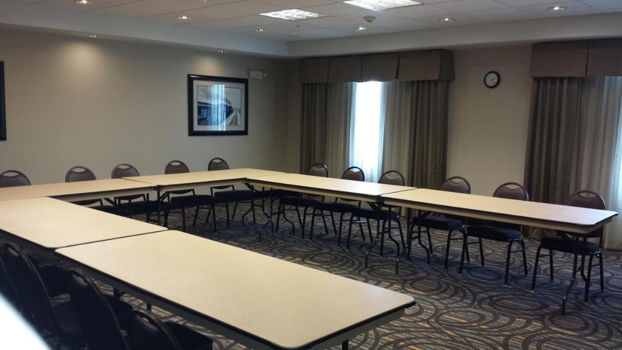 Holiday Inn Express & Suites Nevada By Ihg מראה חיצוני תמונה