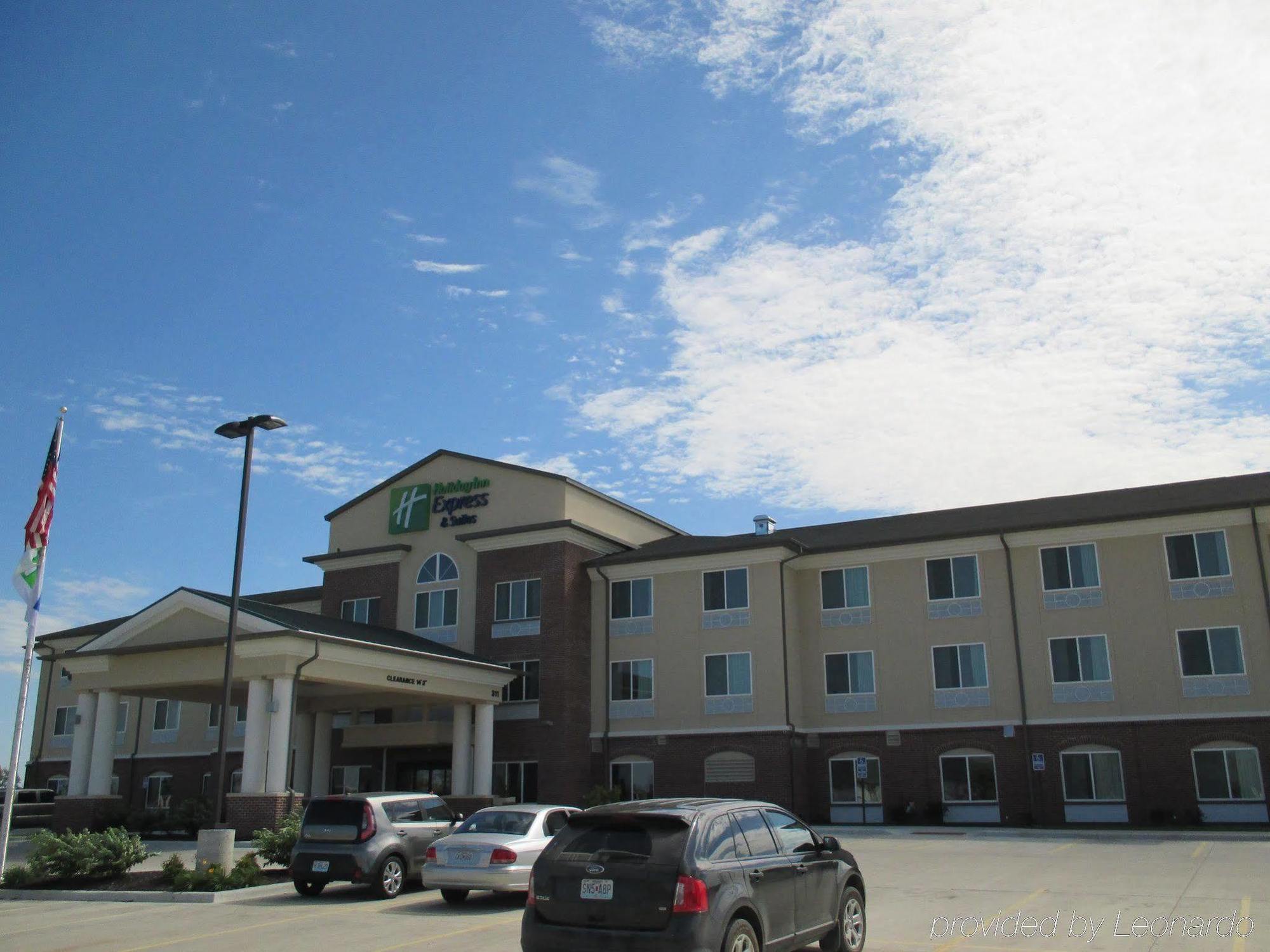 Holiday Inn Express & Suites Nevada By Ihg מראה חיצוני תמונה