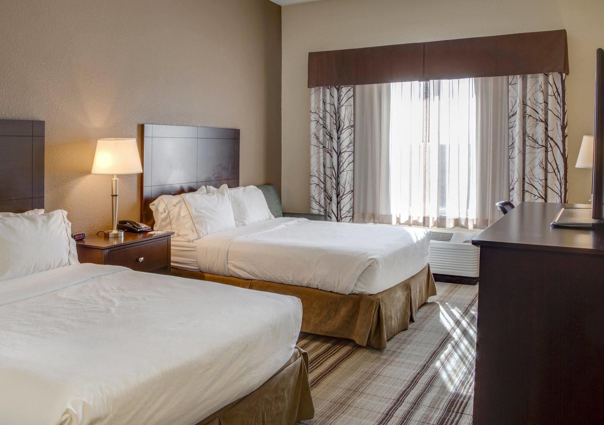 Holiday Inn Express & Suites Nevada By Ihg מראה חיצוני תמונה